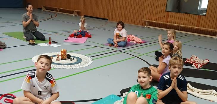 Yoga in der Grundschule yoga gs l derburg 2